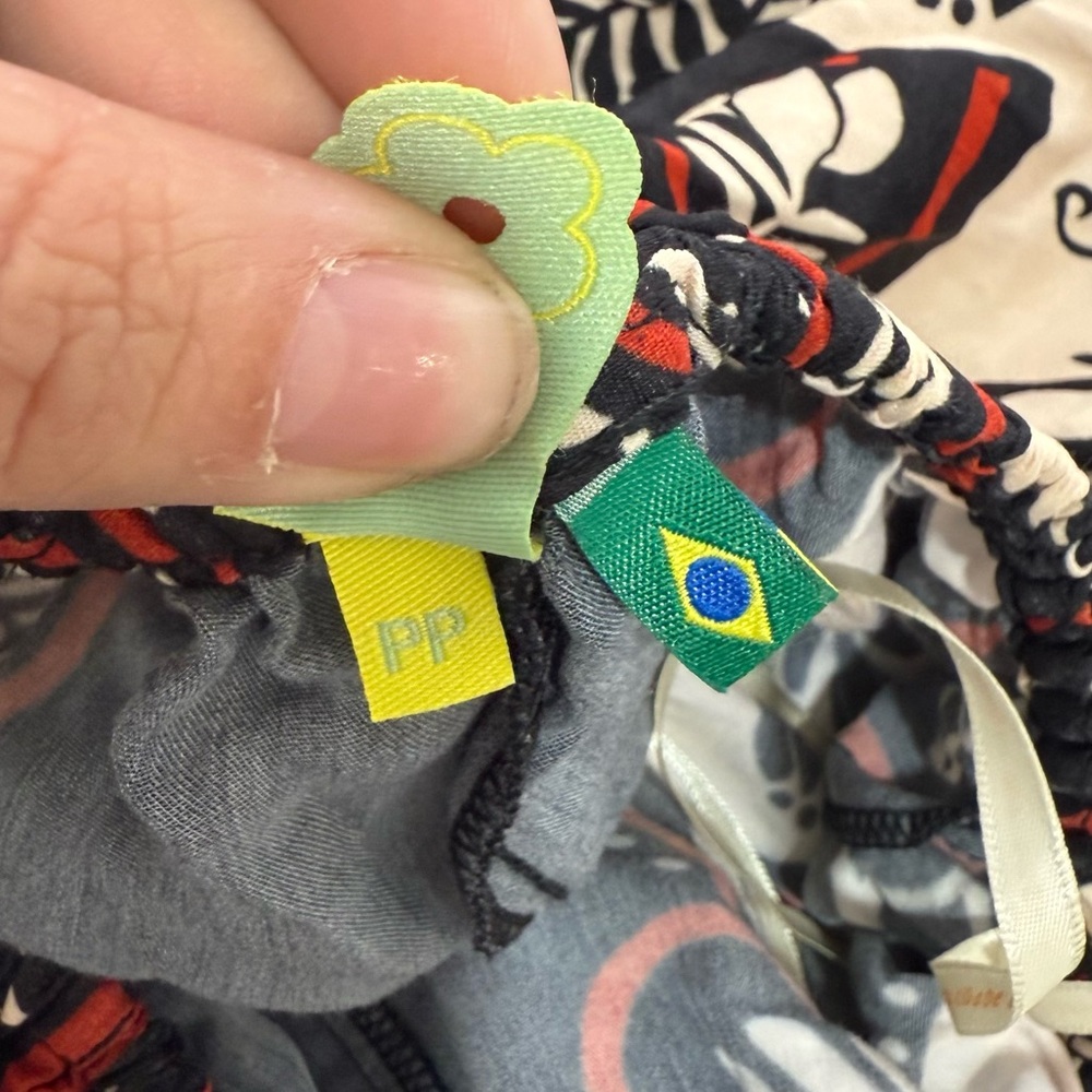 FARM Rio Macacao Passion Scarf Print Open-Back Jumpsuit Size XS Hearts Combo - Picture 8 of 12